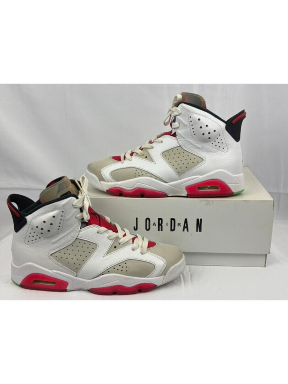 Nike Air Jordan 6  Retro Hare Silver True Red Neutral Grey Men's 7.5 CT8529-062